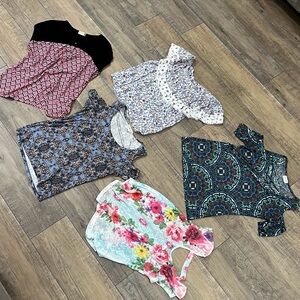 Women’s Top. Assorted Brands Size Small/Medium- Ladies Size 4/6 Shirt Bu…